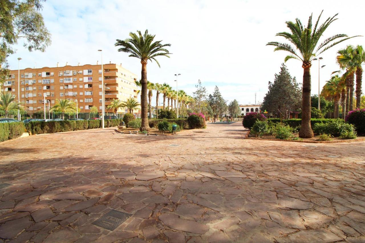 Global Properties, Los Claveles - Practico Apartamento Con Wifi En Sagunto Exterior foto